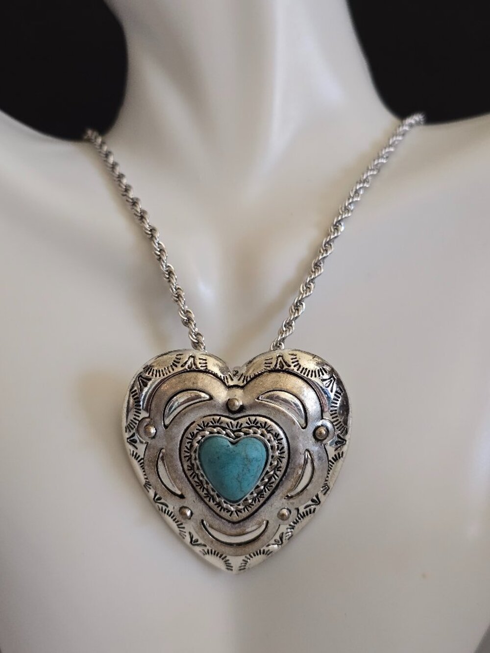 Western Silver Tone Turquoise Heart Pendant Necklace